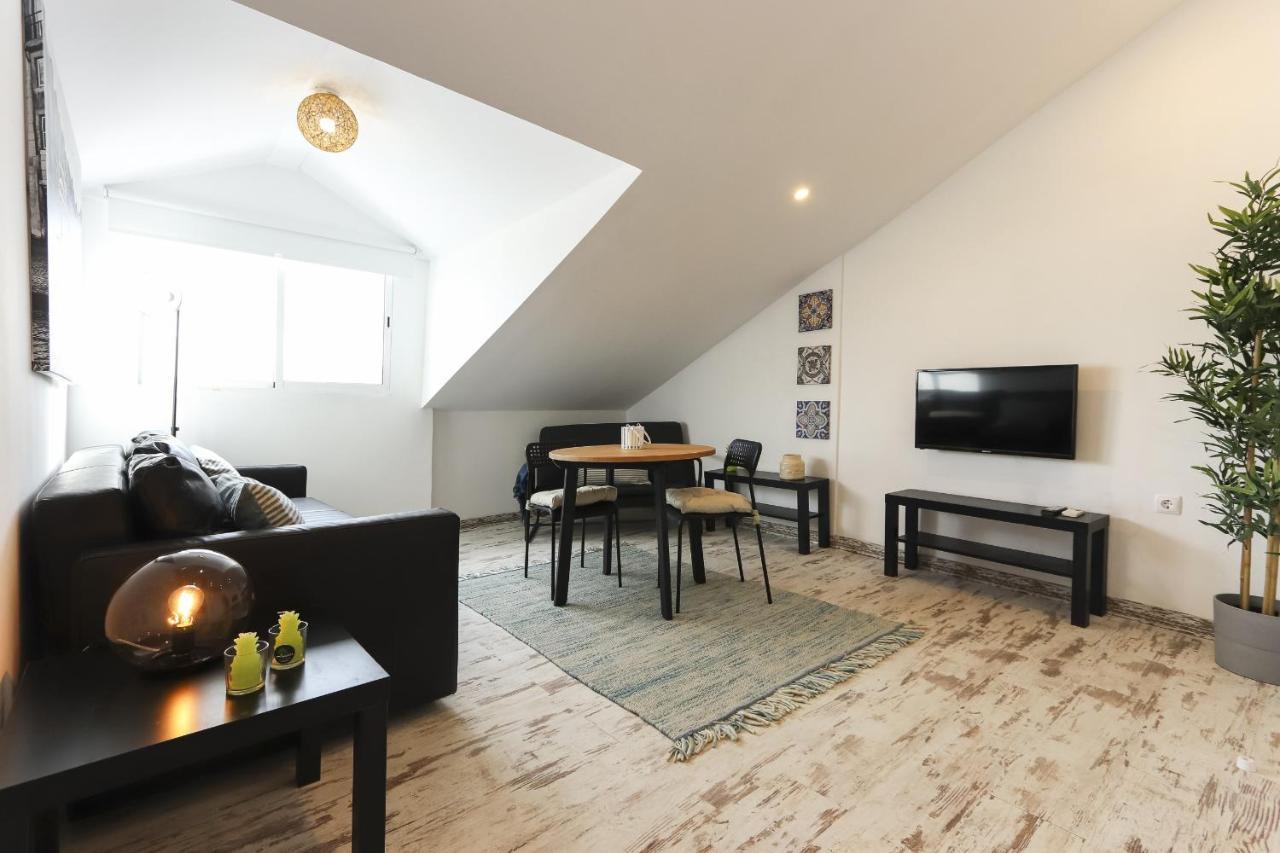Appartamento Bairro Alto Views By Homing Lisbona Esterno foto